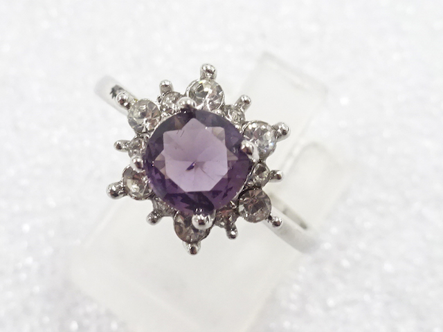 JAPANESE KIMONO / ANTIQUE COLORED STONE RING (SIZE 15)